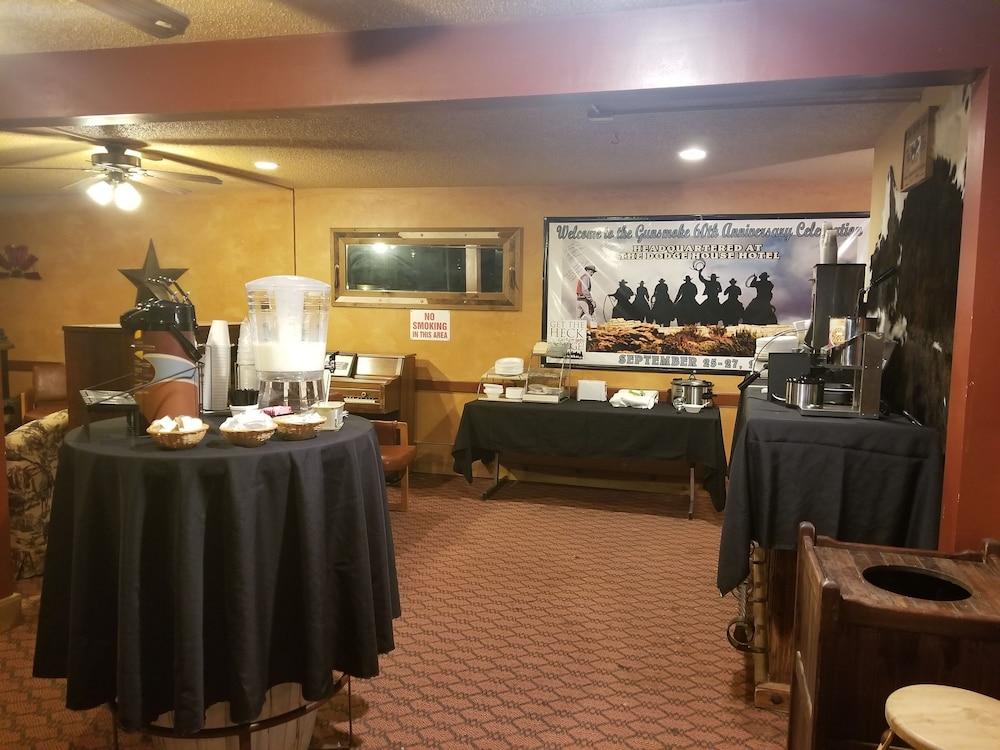 Dodge House Hotel Dodge City Esterno foto